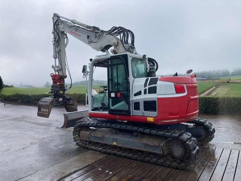 Takeuchi TB2150R - מחפר סורק: תמונה 2 Takeuchi TB2150R - מחפר סורק: תמונה 2