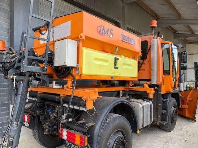 Unimog UNIMOG - מפלסת שלג: תמונה 4 Unimog UNIMOG - מפלסת שלג: תמונה 4