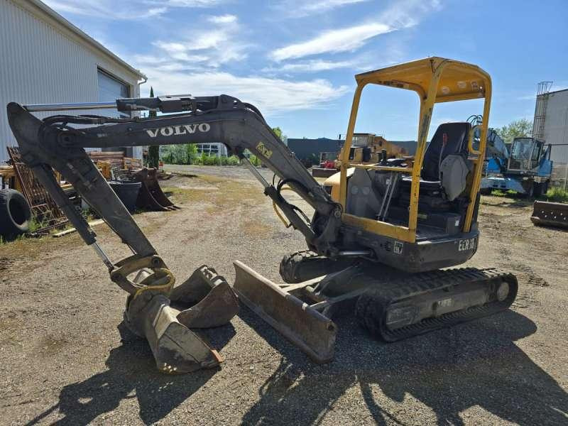 Volvo ECR38 - מיני מחפר: תמונה 1 Volvo ECR38 - מיני מחפר: תמונה 1
