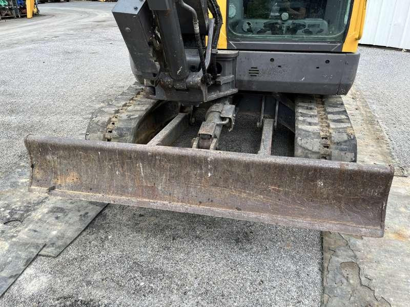 מיני מחפר Volvo ECR58: תמונה 20
