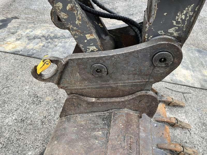 מיני מחפר Volvo ECR58: תמונה 14