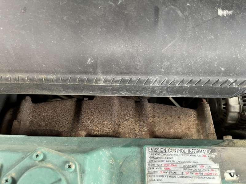 מיני מחפר Volvo ECR58: תמונה 38