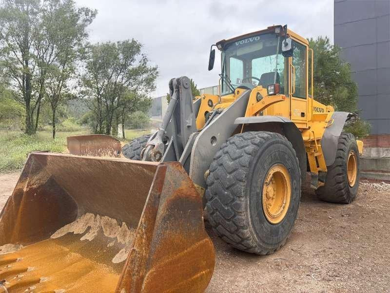 Volvo L110E - מעמיס גלגלים: תמונה 2 Volvo L110E - מעמיס גלגלים: תמונה 2