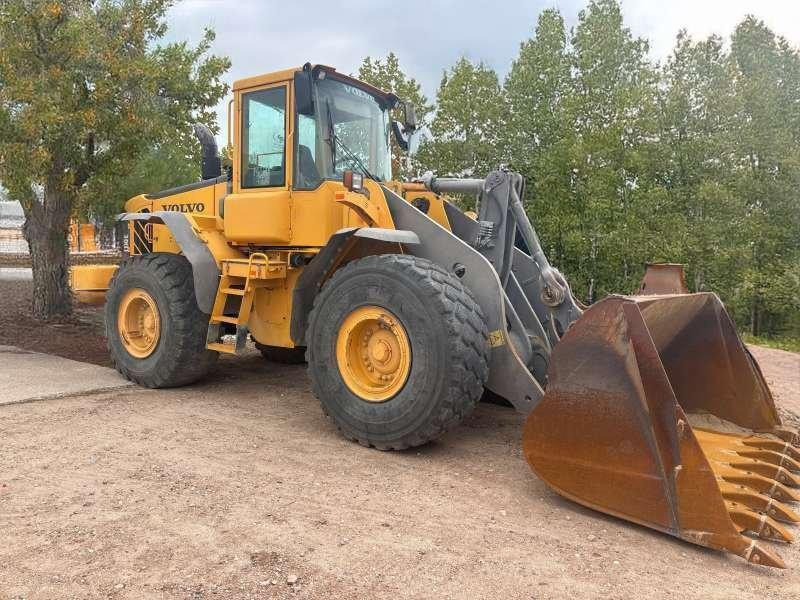 Volvo L110E - מעמיס גלגלים: תמונה 1 Volvo L110E - מעמיס גלגלים: תמונה 1