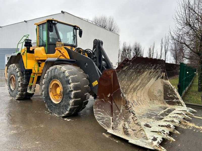 Volvo L220H - מעמיס גלגלים: תמונה 1 Volvo L220H - מעמיס גלגלים: תמונה 1
