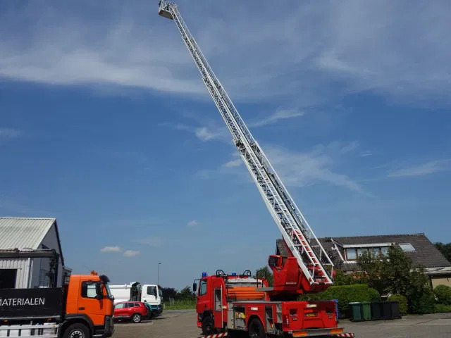 DAF CF 75.310 magirius 30 meter - משאית: תמונה 1 DAF CF 75.310 magirius 30 meter - משאית: תמונה 1