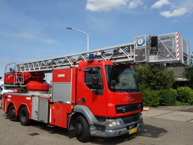 DAF LF 250 METZ 30 meter - משאית: תמונה 2 DAF LF 250 METZ 30 meter - משאית: תמונה 2