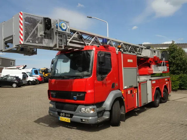 DAF LF 55.250 METZ 30 meter - משאית אש: תמונה 2 DAF LF 55.250 METZ 30 meter - משאית אש: תמונה 2