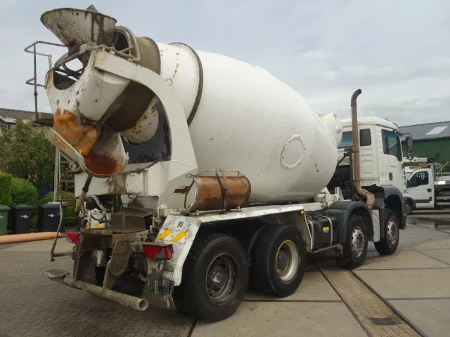 MAN TGA 35.360 8X4 MIXER STEEL SPRINGS BIG AXELS MANUAL FEUL POMP - משאית מערבלת בטון: תמונה 3 MAN TGA 35.360 8X4 MIXER STEEL SPRINGS BIG AXELS MANUAL FEUL POMP - משאית מערבלת בטון: תמונה 3