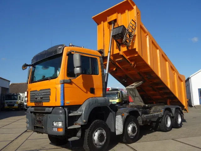 MAN TGA 41-440 8X6 MANUAL GEARBOX 22M3 MEILLER TIPPER - מזהיר: תמונה 1 MAN TGA 41-440 8X6 MANUAL GEARBOX 22M3 MEILLER TIPPER - מזהיר: תמונה 1