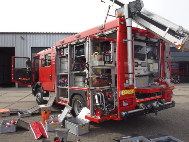 MAN TGM 15-250 FOAM TANK WATERTANK JOHNSTAD PUMP,AIRCO - משאית אש: תמונה 4 MAN TGM 15-250 FOAM TANK WATERTANK JOHNSTAD PUMP,AIRCO - משאית אש: תמונה 4