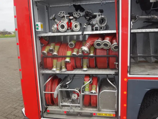 MAN TGM 15.290 15-280 BOMBEROS FIRE TRUCK, 3000 LITER PER MIN - משאית אש: תמונה 2 MAN TGM 15.290 15-280 BOMBEROS FIRE TRUCK, 3000 LITER PER MIN - משאית אש: תמונה 2