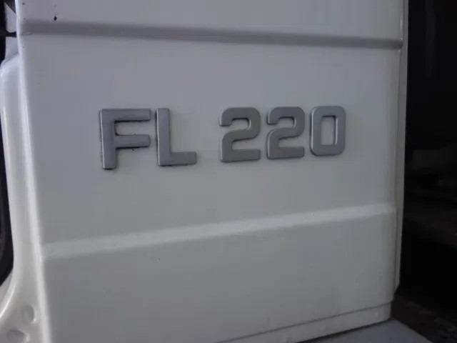 Volvo FL 240 220PK 12000 LITER STEELSPRINGS - משאית מכל: תמונה 5 Volvo FL 240 220PK 12000 LITER STEELSPRINGS - משאית מכל: תמונה 5