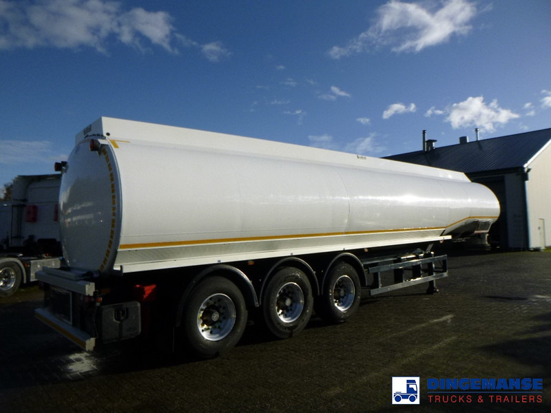 COBO Fuel tank alu 44.7 m3 / 6 comp - סמיטריילר מכל: תמונה 4 COBO Fuel tank alu 44.7 m3 / 6 comp - סמיטריילר מכל: תמונה 4