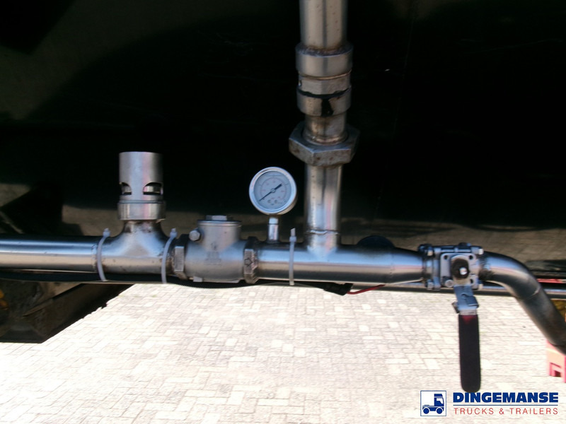 Clayton Bitumen tank inox 33 m3 / 1 comp + ADR - סמיטריילר מכל: תמונה 5 Clayton Bitumen tank inox 33 m3 / 1 comp + ADR - סמיטריילר מכל: תמונה 5