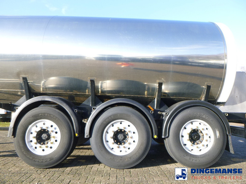 Clayton Food tank inox 30 m3 / 1 comp - סמיטריילר מכל: תמונה 5 Clayton Food tank inox 30 m3 / 1 comp - סמיטריילר מכל: תמונה 5