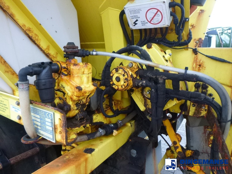 מפלסת שלג DAF LF 55.220 4X2 RHD salt spreader / gritter: תמונה 16