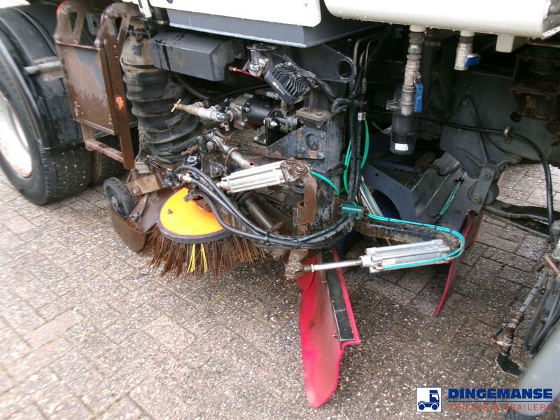 DAF LF 55.220 4x2 Scarab sweeper - מטאטא כבישים: תמונה 5 DAF LF 55.220 4x2 Scarab sweeper - מטאטא כבישים: תמונה 5