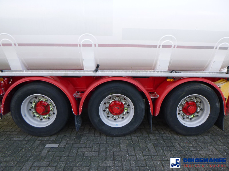 Feldbinder Jet fuel tank 40 m3 / 1 comp + pump - קרון נגרר עם מכל: תמונה 5 Feldbinder Jet fuel tank 40 m3 / 1 comp + pump - קרון נגרר עם מכל: תמונה 5