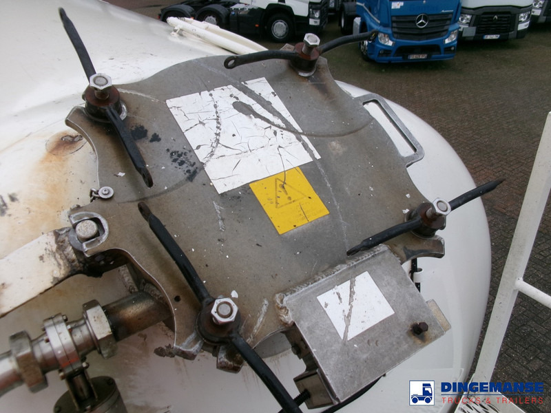 Feldbinder Powder tank alu 41 m3 (tipping) - סמיטריילר מכל: תמונה 5 Feldbinder Powder tank alu 41 m3 (tipping) - סמיטריילר מכל: תמונה 5