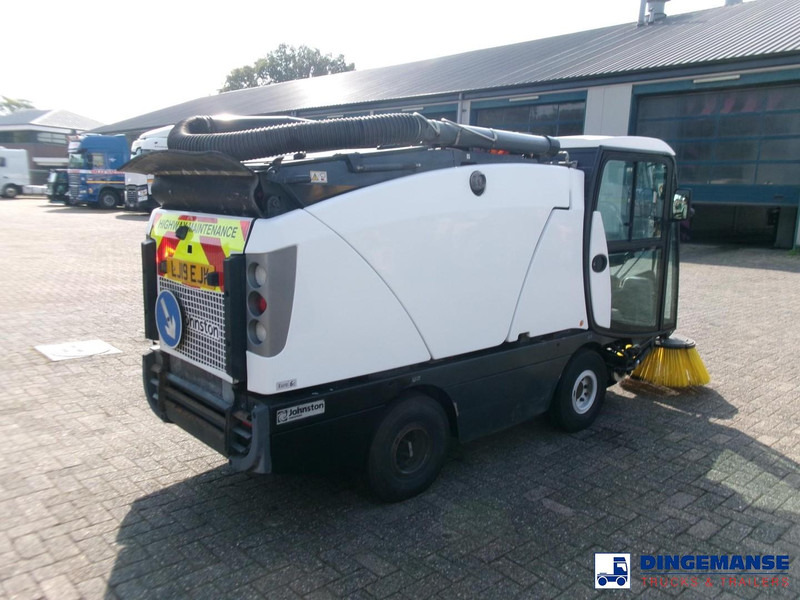 Johnston C202 compact street sweeper - מטאטא כבישים: תמונה 3 Johnston C202 compact street sweeper - מטאטא כבישים: תמונה 3
