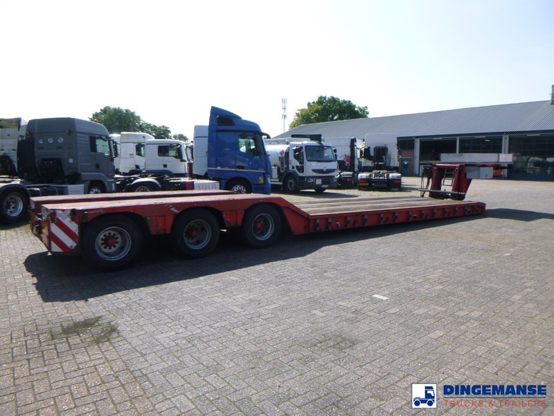 KING 3-axle lowbed trailer 70t - סמיטריילר עם מטען נמוך: תמונה 4 KING 3-axle lowbed trailer 70t - סמיטריילר עם מטען נמוך: תמונה 4