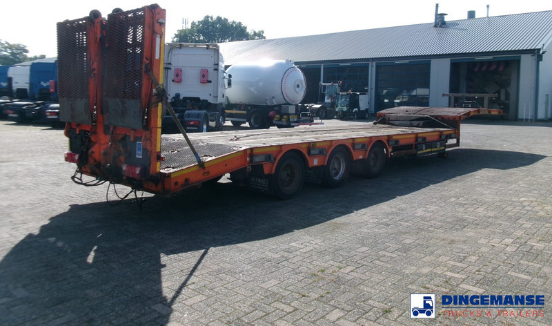 KING 3-axle semi-lowbed trailer 44T + ramps - סמיטריילר עם מטען נמוך: תמונה 4 KING 3-axle semi-lowbed trailer 44T + ramps - סמיטריילר עם מטען נמוך: תמונה 4