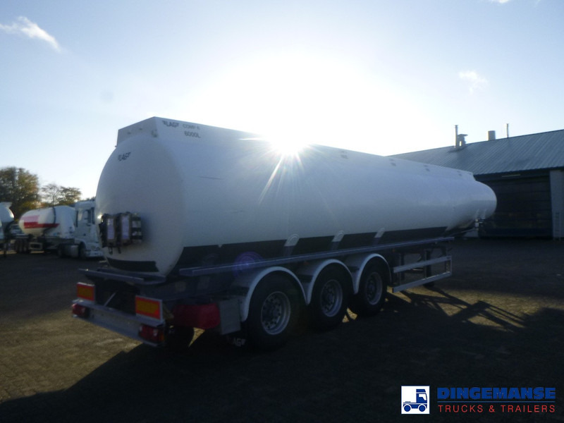 LAG Fuel tank alu 44.4 m3 / 6 comp + pump - סמיטריילר מכל: תמונה 4 LAG Fuel tank alu 44.4 m3 / 6 comp + pump - סמיטריילר מכל: תמונה 4