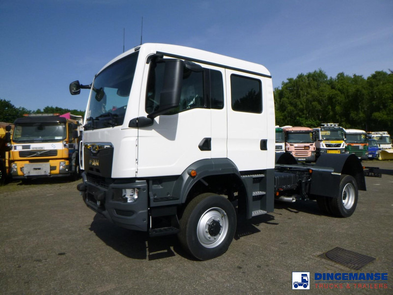 MAN TGM 13.320 4X4 BL chassis / new/unused - משאית עם שלדת תא: תמונה 1 MAN TGM 13.320 4X4 BL chassis / new/unused - משאית עם שלדת תא: תמונה 1