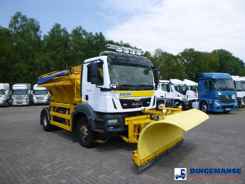 MAN TGM 18.290 4X4 RHD gritter / snow plough - מפלסת שלג: תמונה 2 MAN TGM 18.290 4X4 RHD gritter / snow plough - מפלסת שלג: תמונה 2