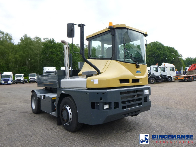 MOL RM 255 4X4 terminal drawbar tractor 150 ton - טרקטור מסוף: תמונה 2 MOL RM 255 4X4 terminal drawbar tractor 150 ton - טרקטור מסוף: תמונה 2
