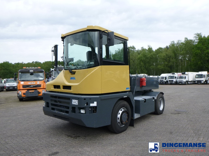 MOL RM 255 4X4 terminal drawbar tractor 150 ton - טרקטור מסוף: תמונה 1 MOL RM 255 4X4 terminal drawbar tractor 150 ton - טרקטור מסוף: תמונה 1