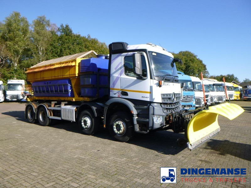 Mercedes-Benz Arocs 3240 8x4 RHD Schmidt snow plough / gritter - מפלסת שלג: תמונה 2 Mercedes-Benz Arocs 3240 8x4 RHD Schmidt snow plough / gritter - מפלסת שלג: תמונה 2