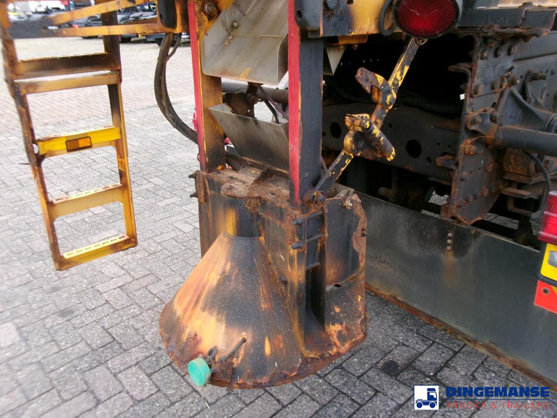 Mercedes-Benz Axor 1824 4x4 RHD salt spreader / gritter - מפלסת שלג: תמונה 5 Mercedes-Benz Axor 1824 4x4 RHD salt spreader / gritter - מפלסת שלג: תמונה 5