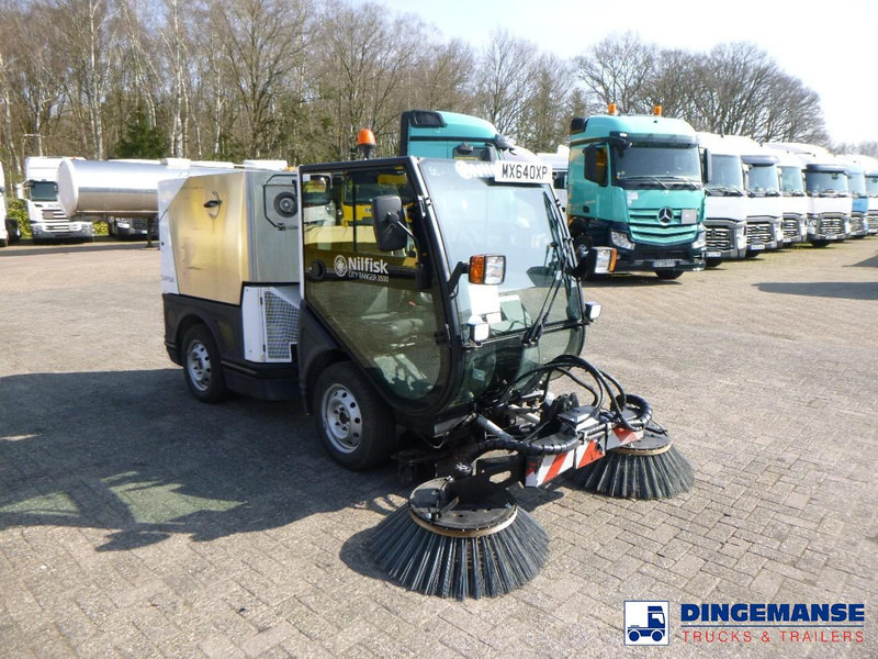 Nilfisk City Ranger CR3500 sweeper - מטאטא כבישים: תמונה 2 Nilfisk City Ranger CR3500 sweeper - מטאטא כבישים: תמונה 2