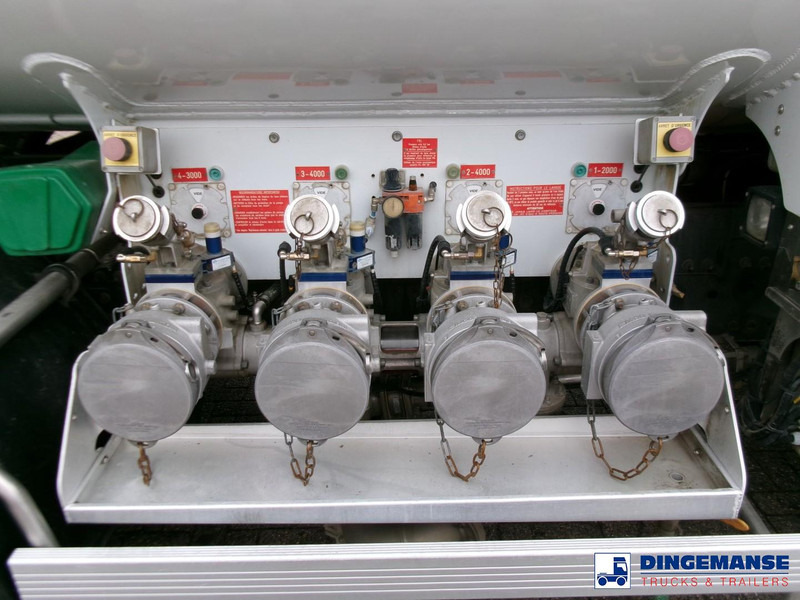 Renault Premium 270 4x2 fuel tank 13.8 m3 / 4 comp - משאית מכל: תמונה 5 Renault Premium 270 4x2 fuel tank 13.8 m3 / 4 comp - משאית מכל: תמונה 5