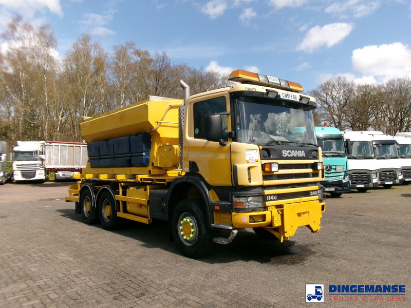Scania P114-340 CB 6X6 RHD gritter / snow plough - מפלסת שלג: תמונה 2 Scania P114-340 CB 6X6 RHD gritter / snow plough - מפלסת שלג: תמונה 2
