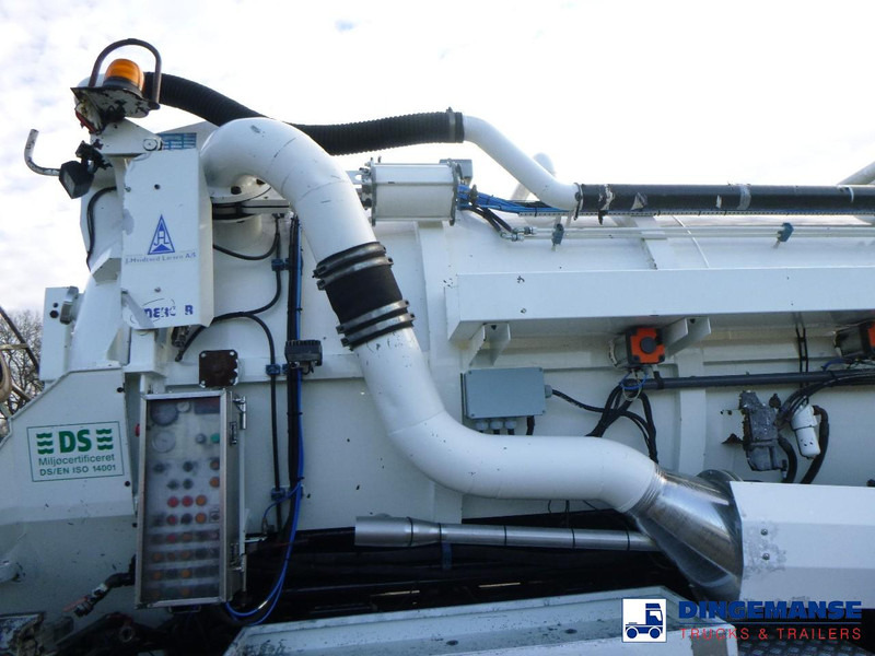 Scania P124-420 6x2 vacuum tank 10.5 m3 - משאית ואקום: תמונה 5 Scania P124-420 6x2 vacuum tank 10.5 m3 - משאית ואקום: תמונה 5