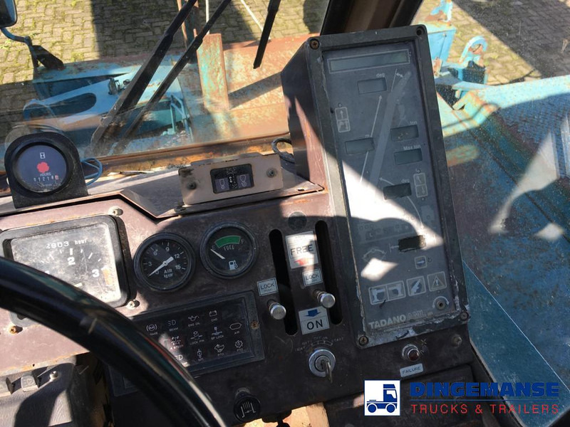 עגורן נייד Tadano-Faun TR300 EX 4x4x4 All-terrain crane: תמונה 11 עגורן נייד Tadano-Faun TR300 EX 4x4x4 All-terrain crane: תמונה 11