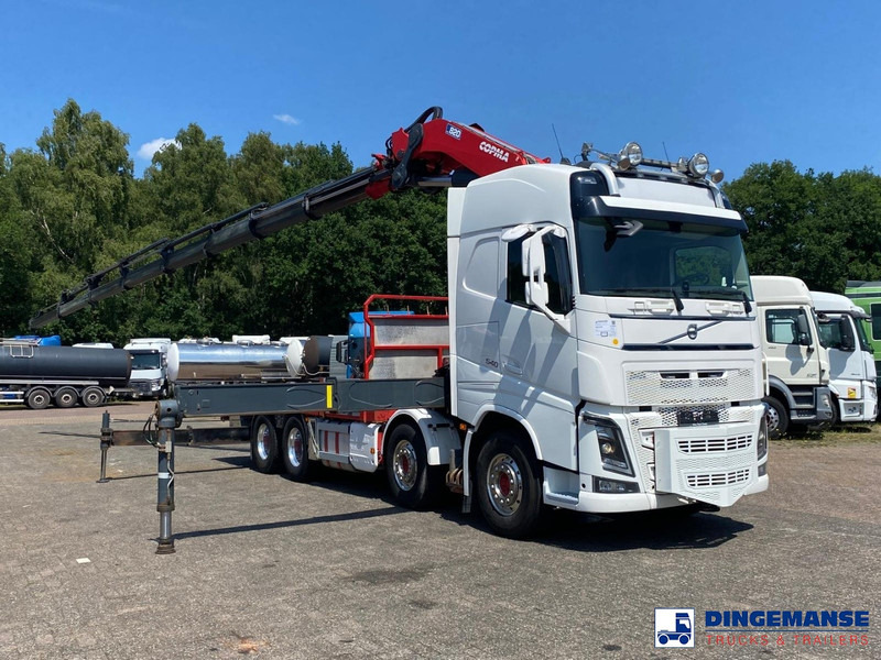 Volvo FH 550 8x4 Euro 6 + Copma 820.8 J6 - משאית מנוף: תמונה 2 Volvo FH 550 8x4 Euro 6 + Copma 820.8 J6 - משאית מנוף: תמונה 2