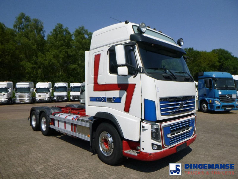 Volvo FM16 600 6x4 Euro 5 chassis + Retarder - משאית עם שלדת תא: תמונה 2 Volvo FM16 600 6x4 Euro 5 chassis + Retarder - משאית עם שלדת תא: תמונה 2