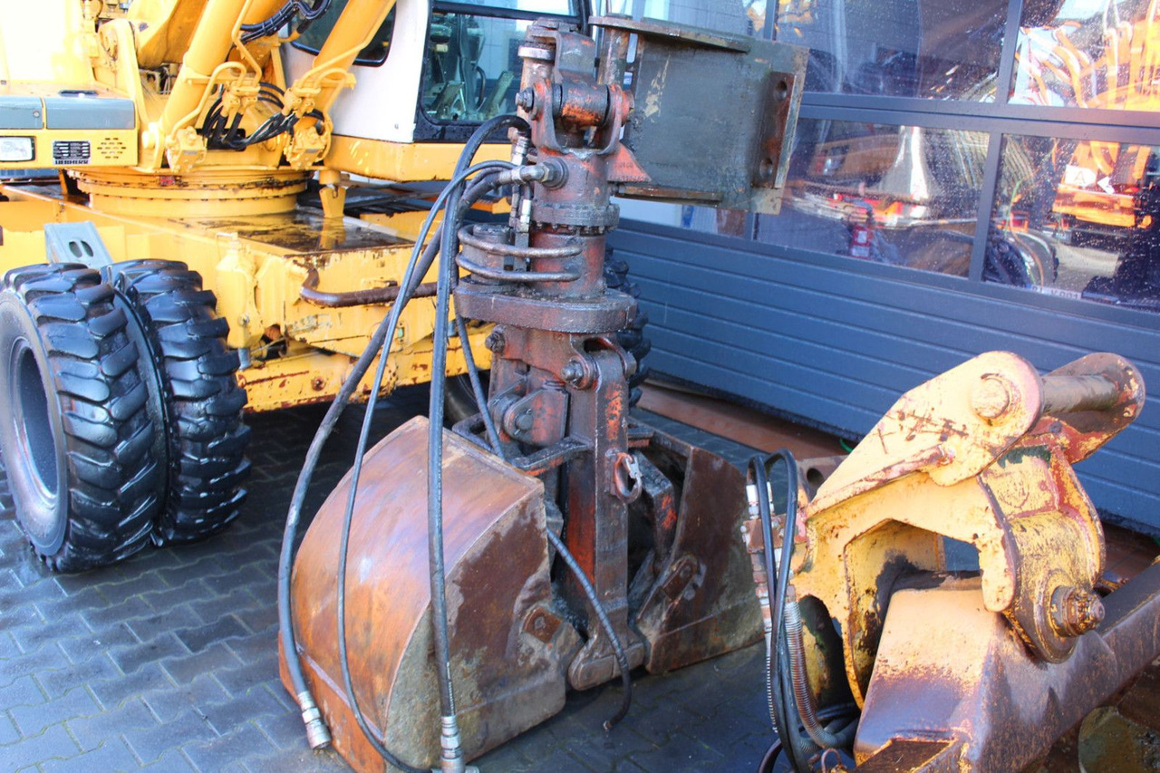 Liebherr diverse Schaufeln und Zubehör Liebherr - דלי מחפר: תמונה 3 Liebherr diverse Schaufeln und Zubehör Liebherr - דלי מחפר: תמונה 3