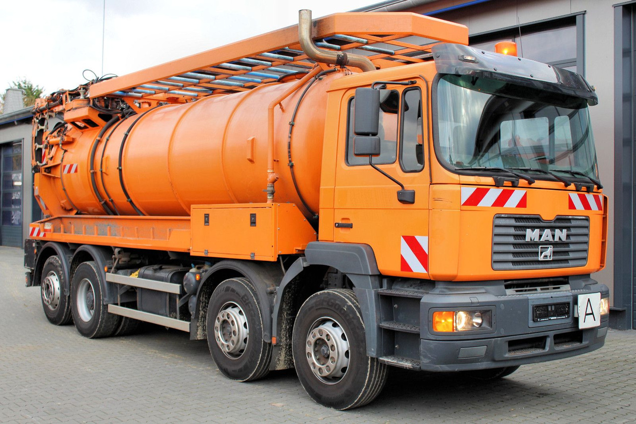 MAN FE 32.410 A 8x2 Assmann 17m³ Saug u.Druck INOX - משאית ואקום: תמונה 2 MAN FE 32.410 A 8x2 Assmann 17m³ Saug u.Druck INOX - משאית ואקום: תמונה 2