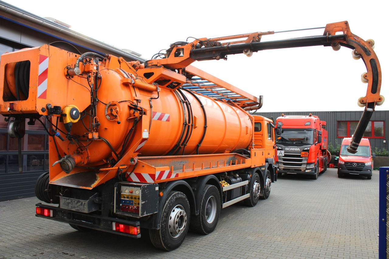 MAN FE 32.410 A 8x2 Assmann 17m³ Saug u.Druck INOX - משאית ואקום: תמונה 5 MAN FE 32.410 A 8x2 Assmann 17m³ Saug u.Druck INOX - משאית ואקום: תמונה 5