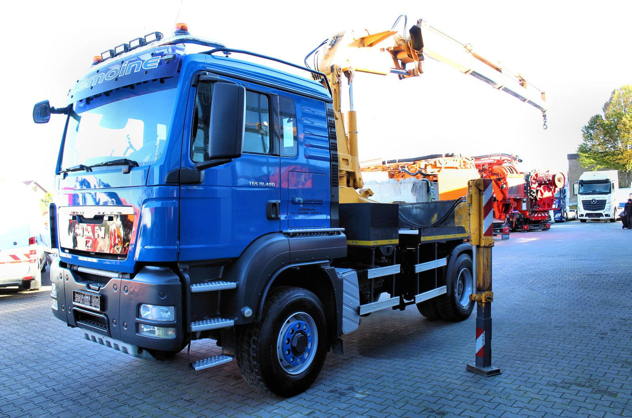 MAN TGS 18.480 4x4 BLS SZM+Pritsche MKG HLK 340 Kran - משאית צד נופל/ שטוחה, משאית מנוף: תמונה 3 MAN TGS 18.480 4x4 BLS SZM+Pritsche MKG HLK 340 Kran - משאית צד נופל/ שטוחה, משאית מנוף: תמונה 3