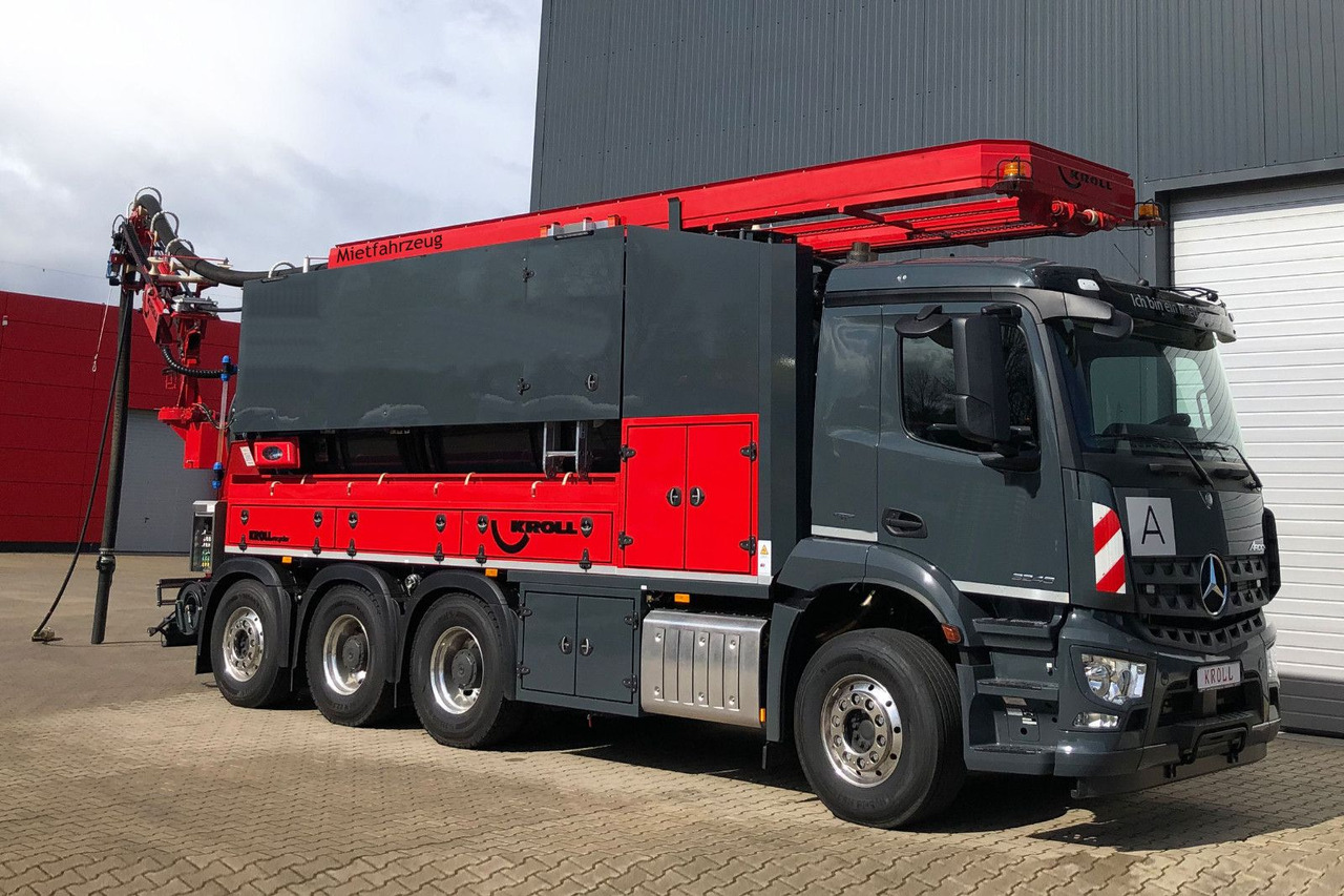 Mercedes-Benz AROCS 3246 8x4 Kroll 16m³ WRG Winterheizung -15C - משאית ואקום: תמונה 1 Mercedes-Benz AROCS 3246 8x4 Kroll 16m³ WRG Winterheizung -15C - משאית ואקום: תמונה 1