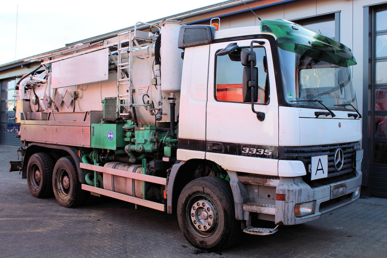Mercedes-Benz Actros 3335 6x4 Kroll 13m³ HD-Kombi ADR/GGVS V2A - משאית ואקום: תמונה 1 Mercedes-Benz Actros 3335 6x4 Kroll 13m³ HD-Kombi ADR/GGVS V2A - משאית ואקום: תמונה 1
