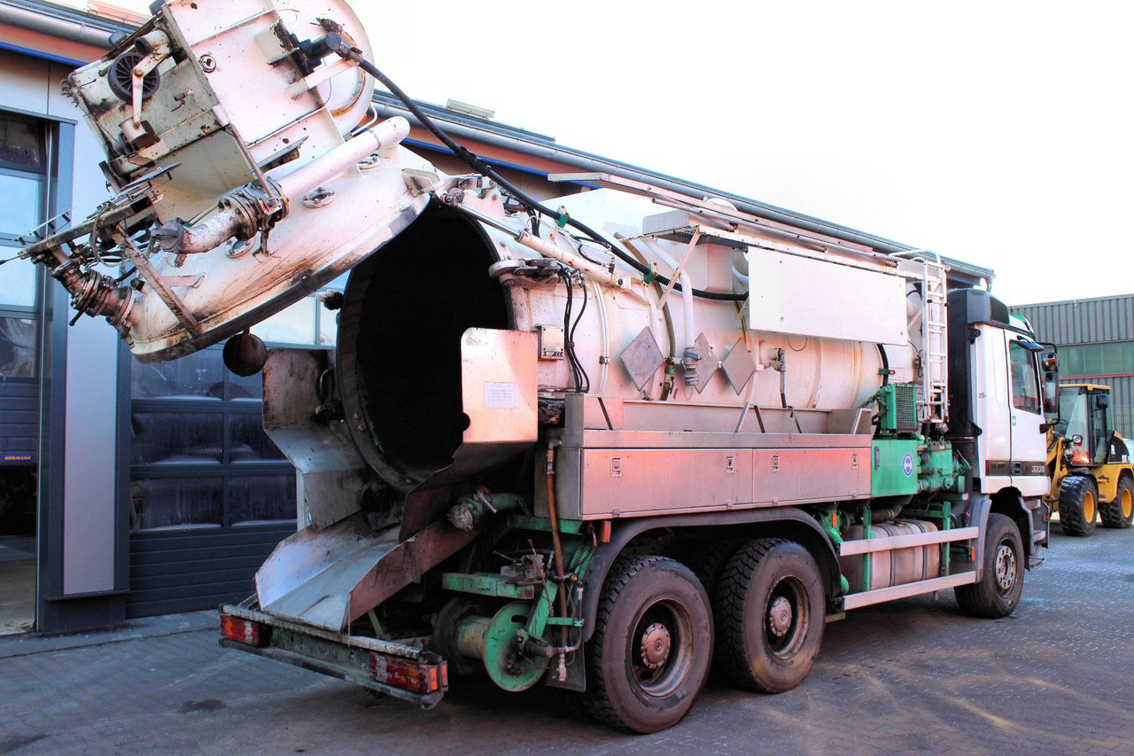 Mercedes-Benz Actros 3335 6x4 Kroll 13m³ HD-Kombi ADR/GGVS V2A - משאית ואקום: תמונה 3 Mercedes-Benz Actros 3335 6x4 Kroll 13m³ HD-Kombi ADR/GGVS V2A - משאית ואקום: תמונה 3