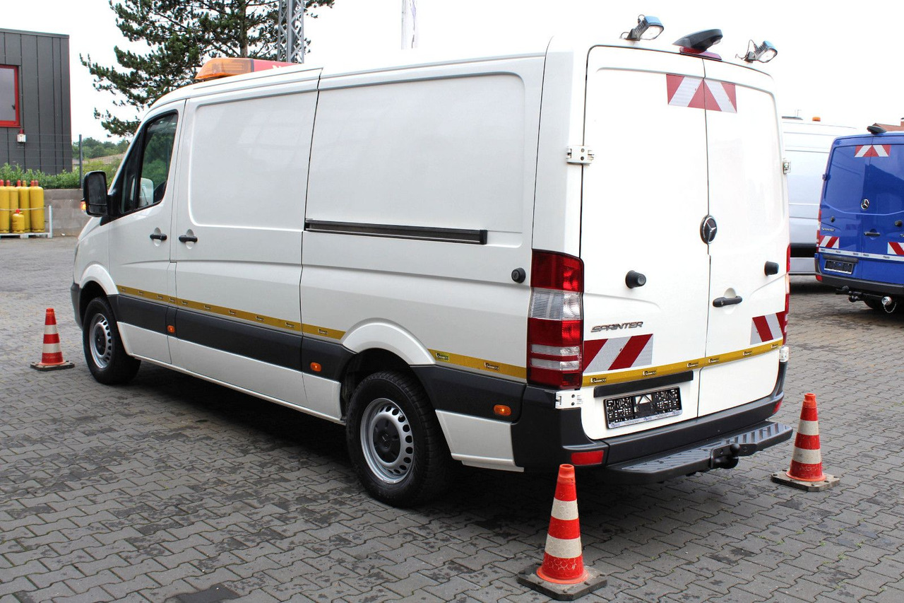 Mercedes-Benz Sprinter 316 CDI + Leistikow 1m³ HD-Spüler 3,5t - משאית ואקום: תמונה 3 Mercedes-Benz Sprinter 316 CDI + Leistikow 1m³ HD-Spüler 3,5t - משאית ואקום: תמונה 3