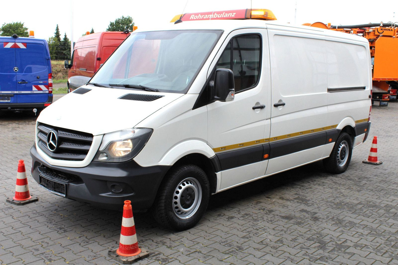 Mercedes-Benz Sprinter 316 CDI + Leistikow 1m³ HD-Spüler 3,5t - משאית ואקום: תמונה 2 Mercedes-Benz Sprinter 316 CDI + Leistikow 1m³ HD-Spüler 3,5t - משאית ואקום: תמונה 2